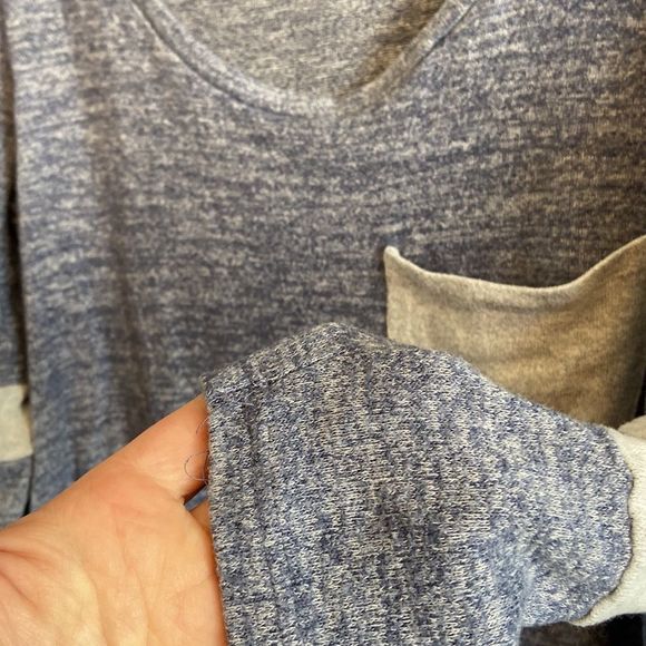 Scoop Neck 3/4 sleeve shirt - Picture 3 of 10